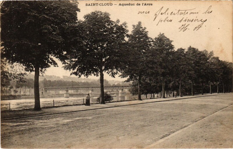 Carte postale ancienne Saint Cloud Aqueduc de l'Avre à Saint-Cloud