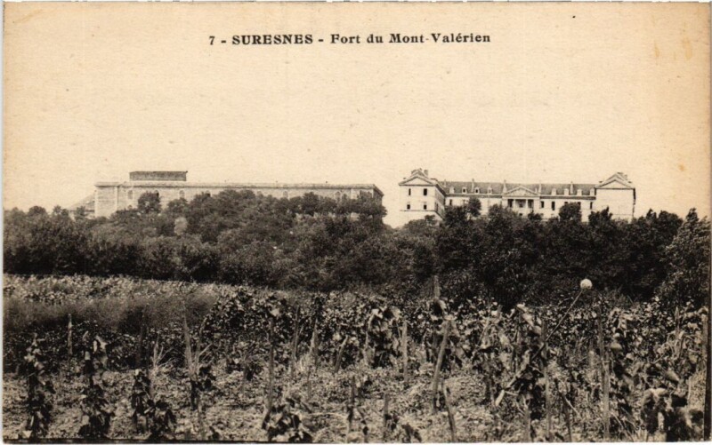 Carte postale ancienne Suresnes Fort du Mont Valerien à Suresnes