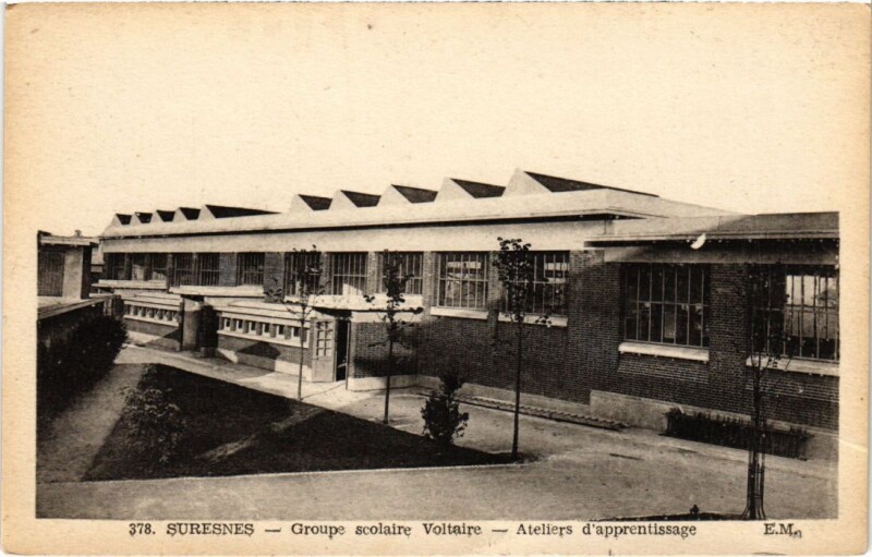 Carte postale ancienne Suresnes Ateliers d'apprentissage à Suresnes