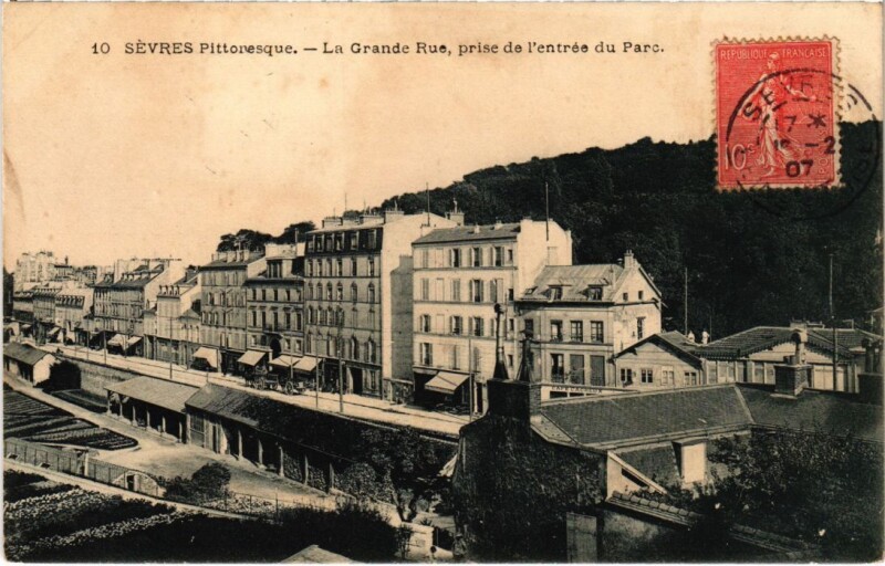 Carte postale ancienne Sevres La Grande Rue