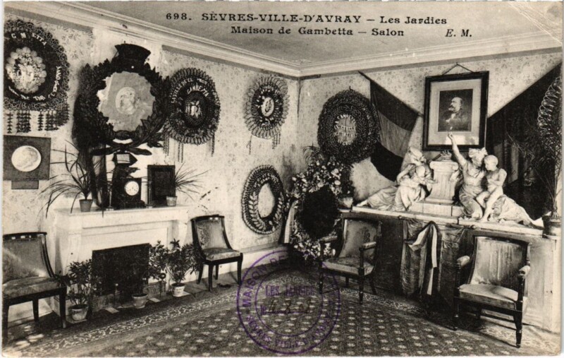 Carte postale ancienne Sevres Maison de Gambetta Salon