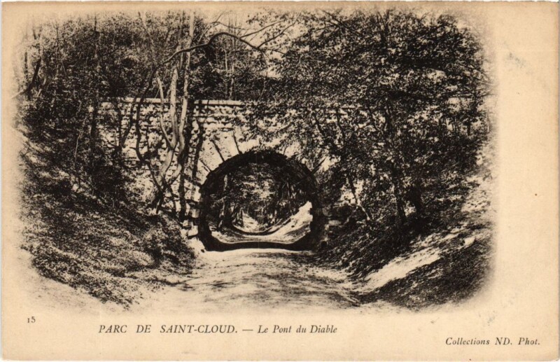Carte postale ancienne Parc de Saint Cloud Pont du Diable à Saint-Cloud