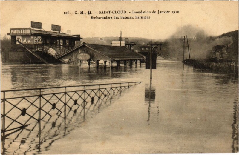 Carte postale ancienne Saint Cloud Embarcadere des Bateaux Parisiens à Saint-Cloud