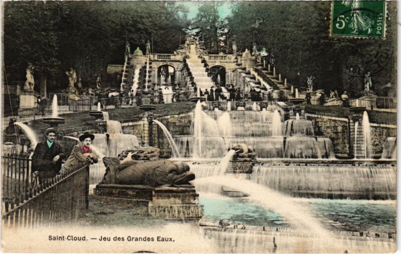 Carte postale ancienne Saint Cloud Jeu des Grandes Eaux à Saint-Cloud