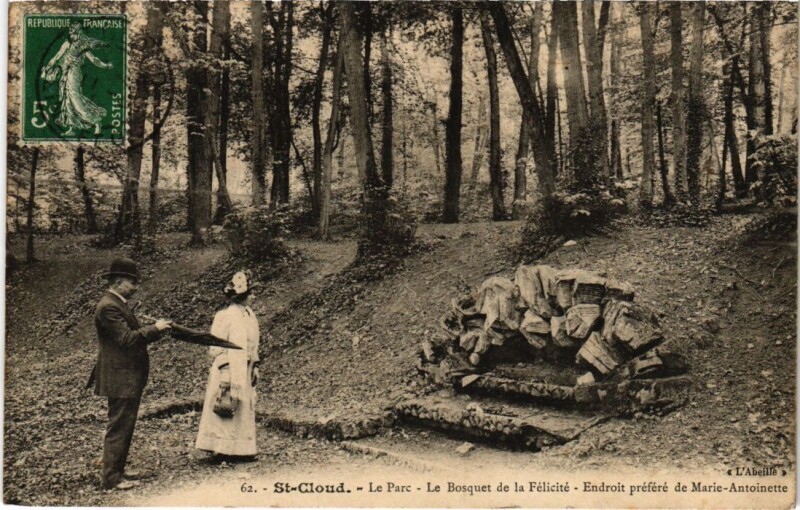 Carte postale ancienne Parc de Saint Cloud Bosquet de la Felicite à Saint-Cloud
