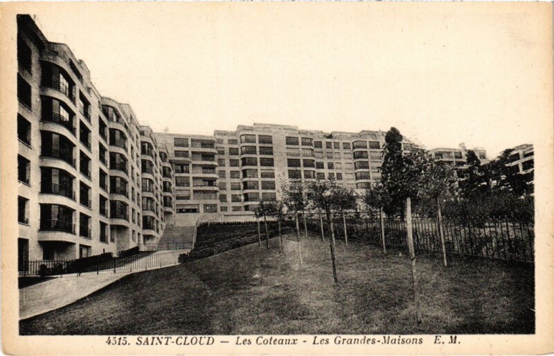 Carte postale ancienne Saint Cloud Les Coteaux Les Grandes Maisons à Saint-Cloud