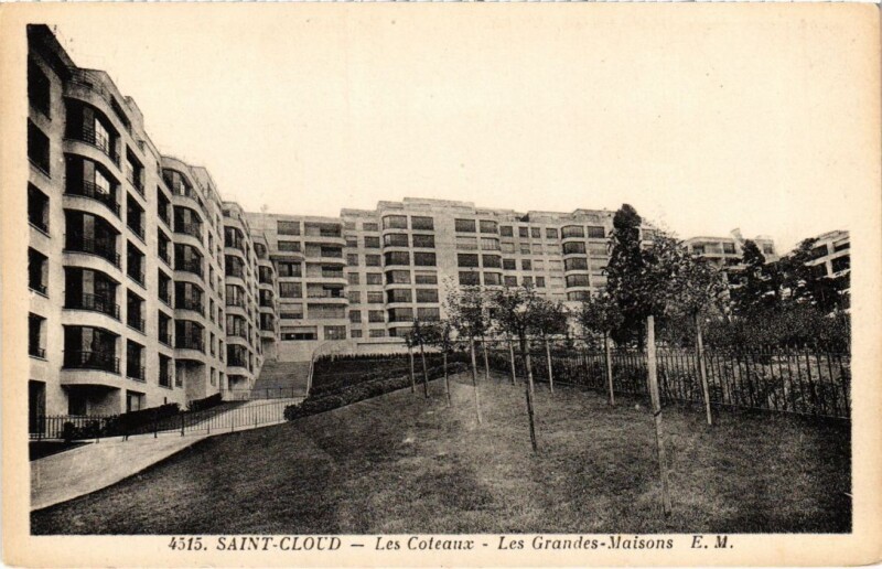 Carte postale ancienne Parc de Saint Cloud Allee de Marbre à Saint-Cloud