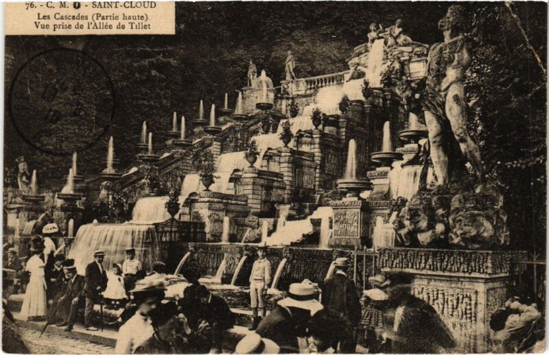 Carte postale ancienne Parc de Saint Cloud Le Pre aux Chevres à Saint-Cloud