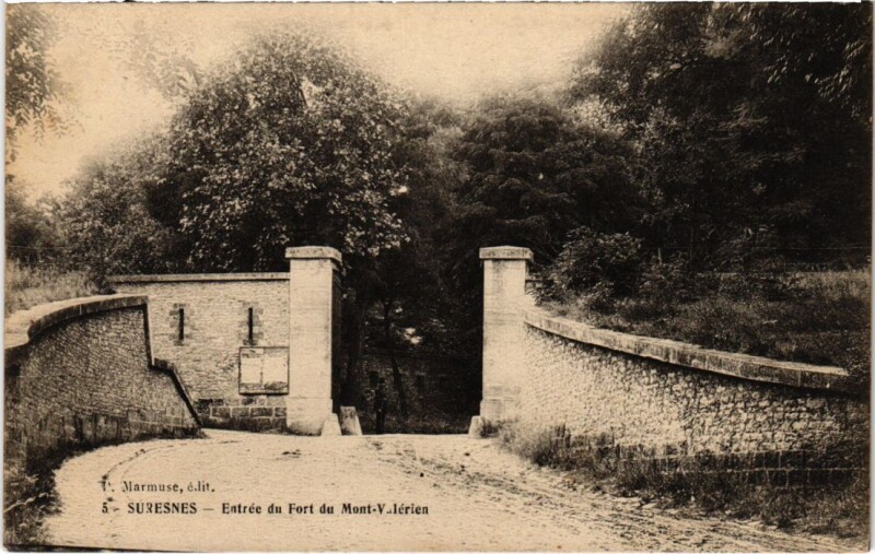 Carte postale ancienne Suresnes Entree du Fort du Mont Valerien à Suresnes