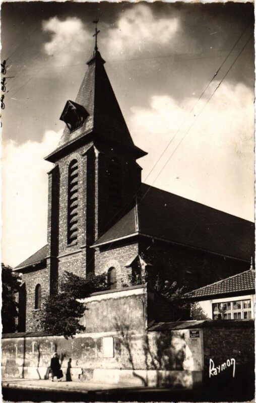 Carte postale ancienne Suresnes Eglise à Suresnes