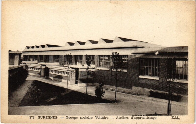 Carte postale ancienne Suresnes Ateliers d'apprentissage à Suresnes