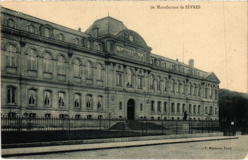 Carte postale ancienne Sevres Manufacture Nationale