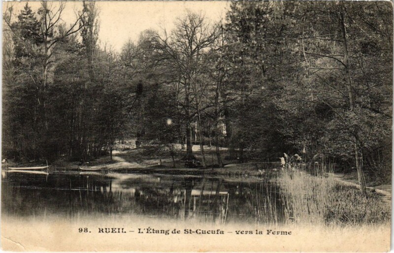 Carte postale ancienne Rueil Etang Saint-Cucufa vers la Ferme