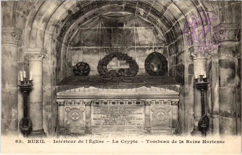 Carte postale ancienne Rueil Interieur de l'Eglise La Crypte