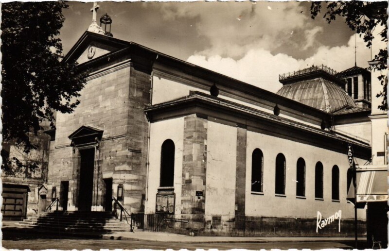 Carte postale ancienne Neuilly Eglise Saint-Jean