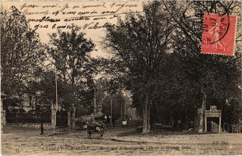 Carte postale ancienne Neuilly Boulevard d'Asnieres Ile de la Grande Jatte