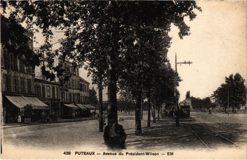 Carte postale ancienne Puteaux Avenue du President Wilson à Puteaux