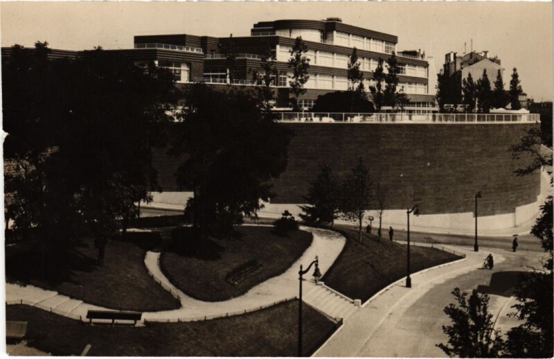 Carte postale ancienne Puteaux Groupe Scolaire Marius Jacotot à Puteaux