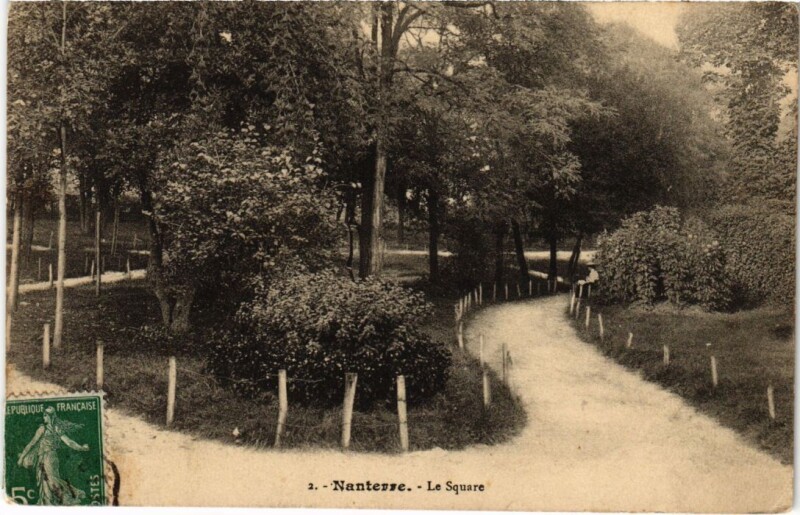 Carte postale ancienne Nanterre Le Square à Nanterre