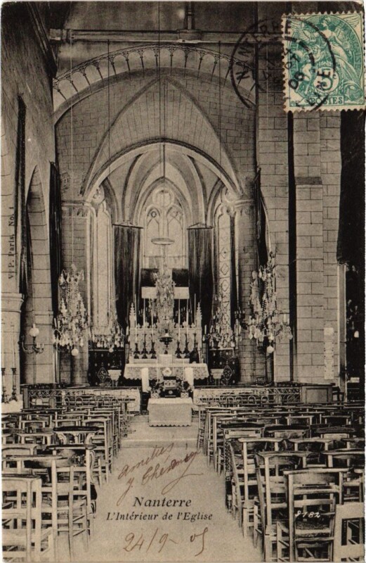 Carte postale ancienne Nanterre Interieur de l'Eglise à Nanterre