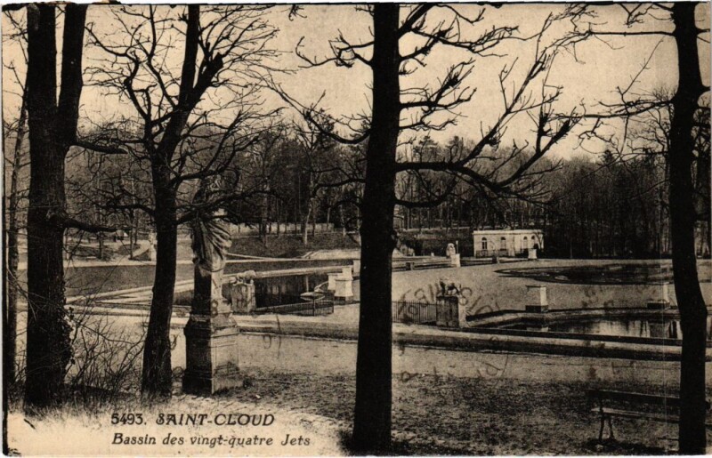 Carte postale ancienne Saint Cloud Bassin des vingt quatre Jets à Saint-Cloud