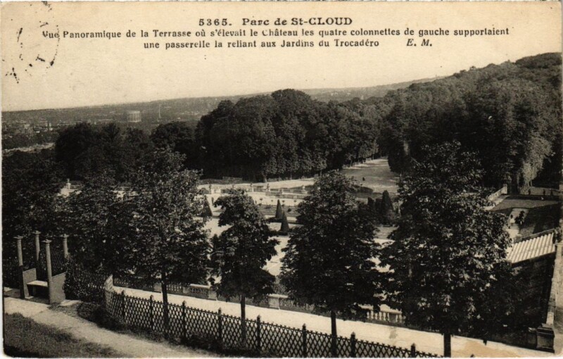 Carte postale ancienne Parc de Saint Cloud vue panoramique à Saint-Cloud