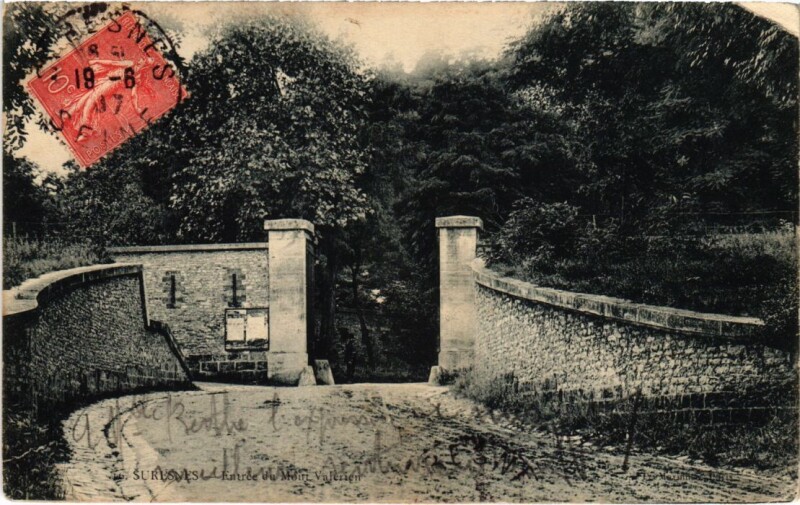 Carte postale ancienne Suresnes Entree du Fort du Mont Valerien à Suresnes