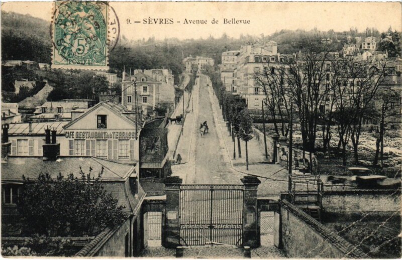 Carte postale ancienne Sevres Avenue de Bellevue