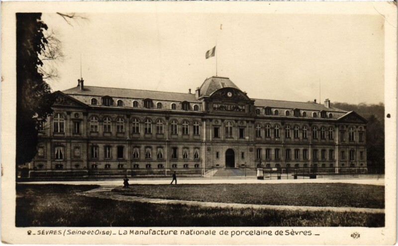 Carte postale ancienne Sevres La Manufacture Nationale