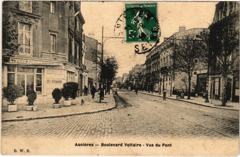 Carte postale ancienne Asnieres Boulevard Voltaire