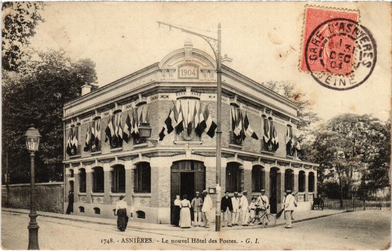 Carte postale ancienne Asnieres Le nouvel Hotel des Postes