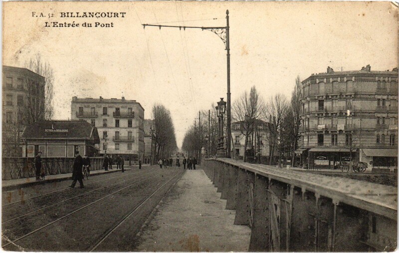 Carte postale ancienne Boulogne Entree du Pont