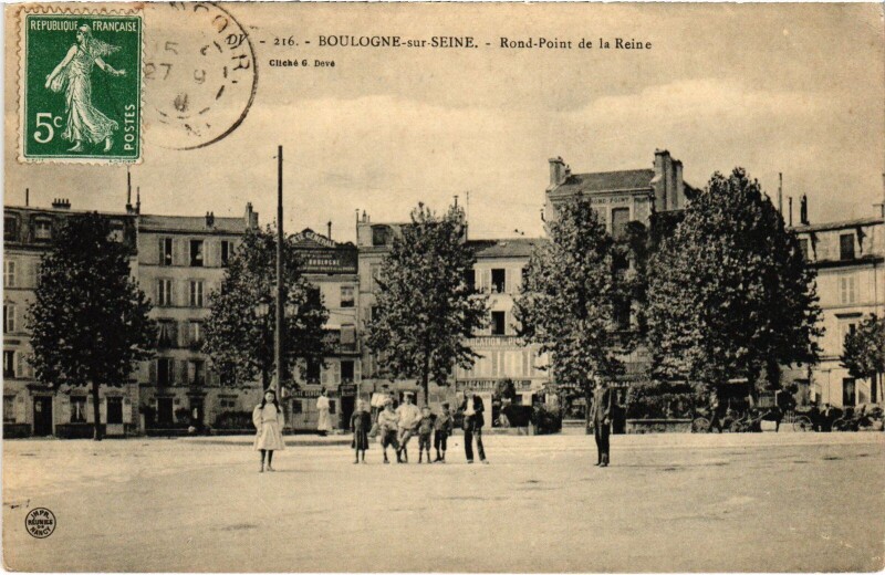 Carte postale ancienne Boulogne Rond Point de la Reine