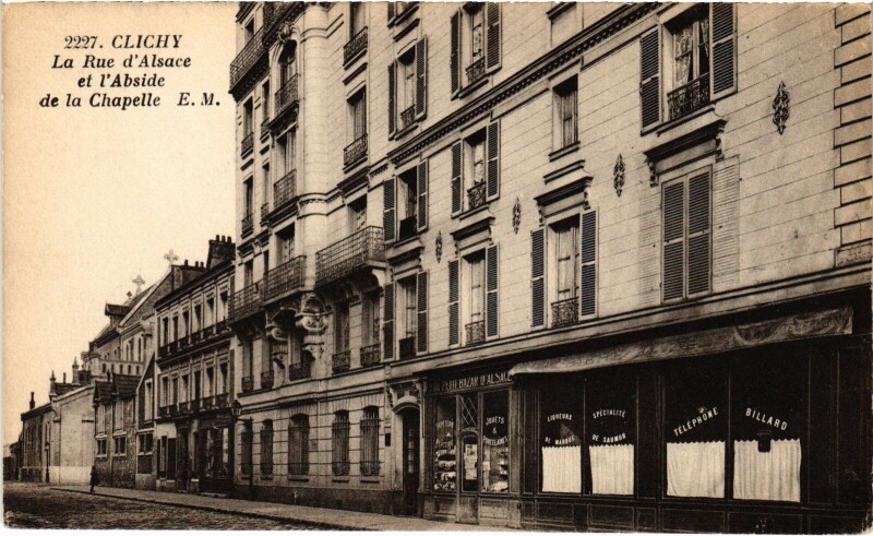 Carte postale ancienne La Rue d'Alsace et l'Abside de la Chapelle à Clichy
