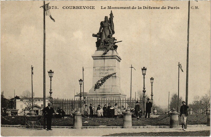 Carte postale ancienne Courbevoie Monument de la Defense à Courbevoie