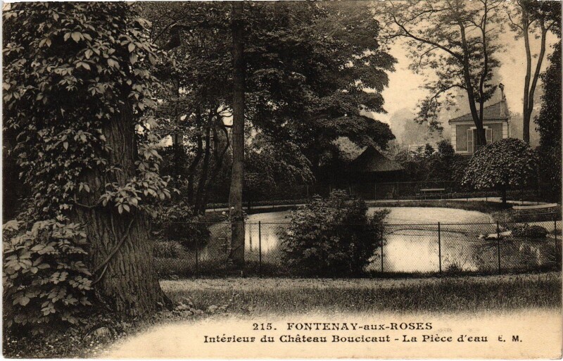 Carte postale ancienne Fontenay aux Roses Interieu du Chateau Boucicaut à Fontenay-aux-Roses