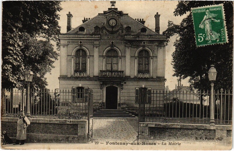 Carte postale ancienne Fontenay aux Roses La Mairie à Fontenay-aux-Roses