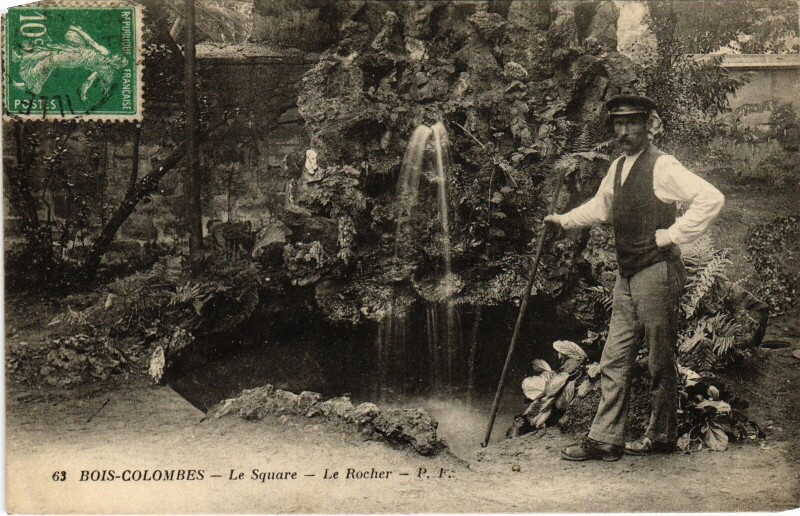 Carte postale ancienne Colombes Le Square Le Rocher à Colombes