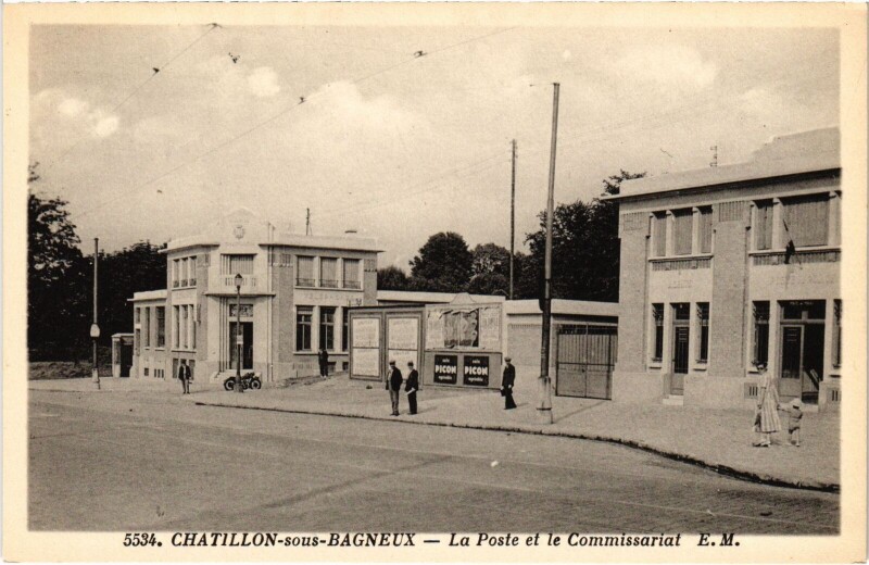 Carte postale ancienne Chatillon La Poste et le Commissariat