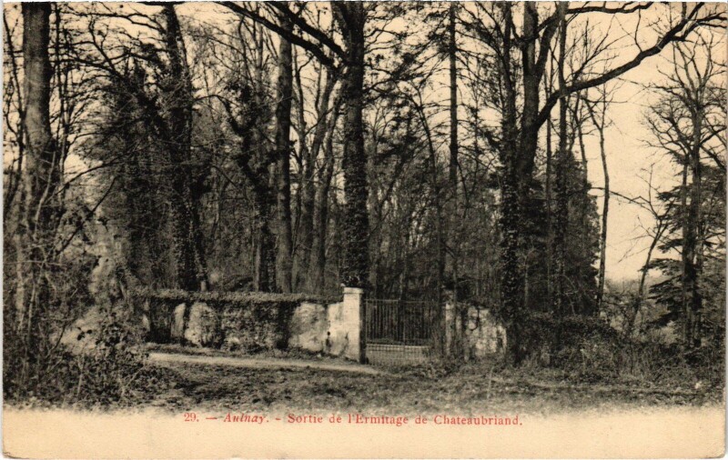 Carte postale ancienne Chatenay Sortie de l'Ermitage de Chateaubriand