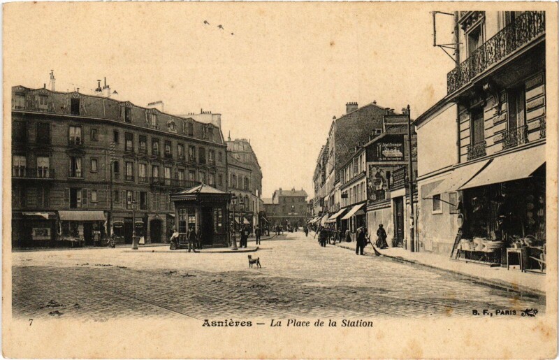 Carte postale ancienne Asnieres Place de la Station