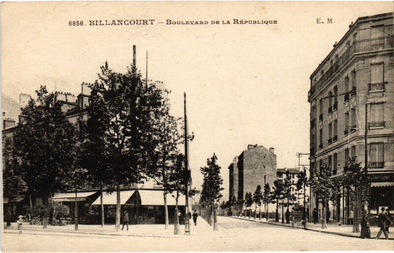 Carte postale ancienne Boulogne Boulevard de la Republique
