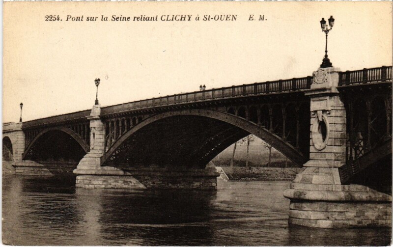 Carte postale ancienne Pont sur la Seine reliant Clichy a Saint-Ouen à Clichy