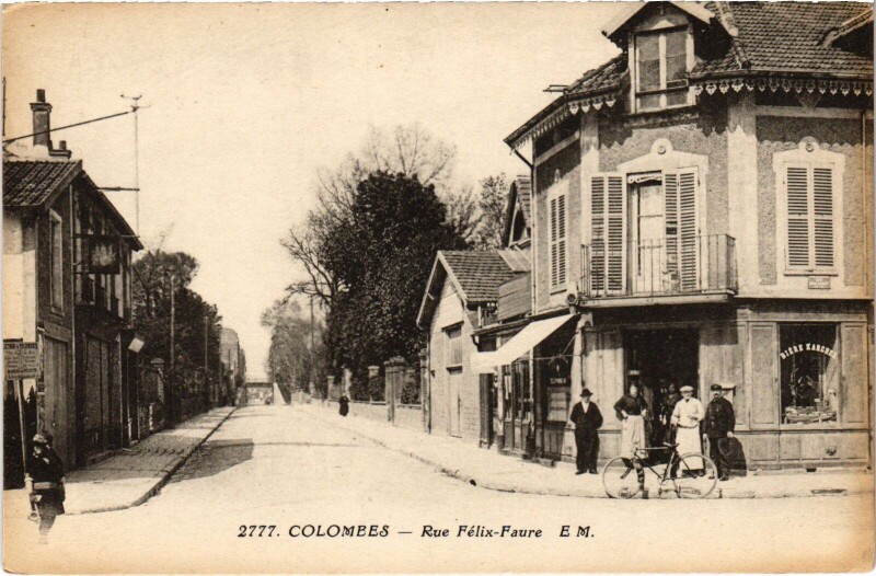 Carte postale ancienne Colombes Rue Felix Faure à Colombes