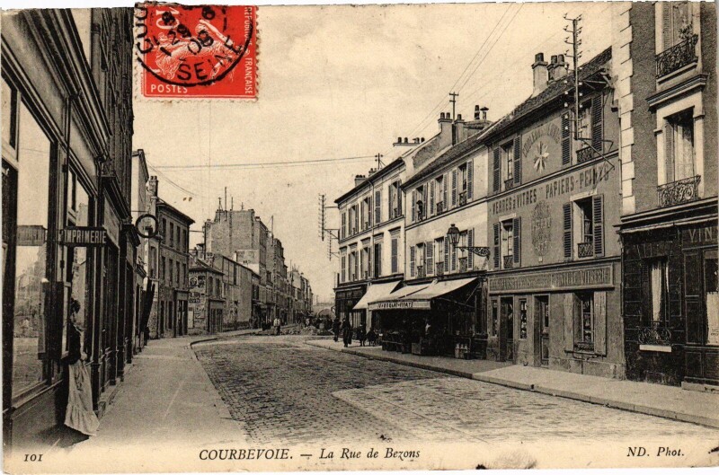 Carte postale ancienne Courbevoie Rue de Bezons à Courbevoie