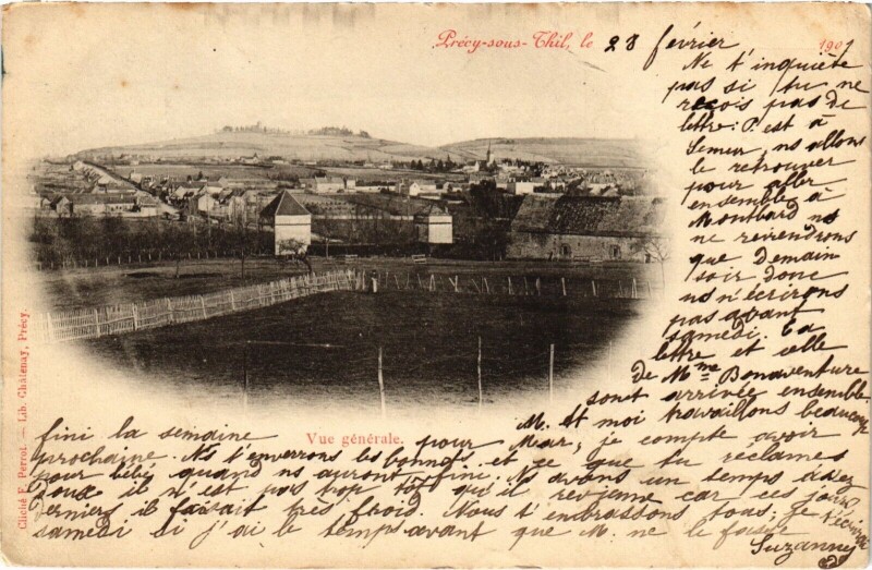 Carte postale ancienne Precy-sous-Thil - Place du Marché à Précy-sous-Thil