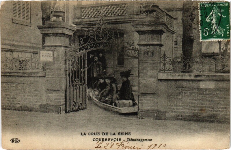 Carte postale ancienne Courbevoie Demenagement à Courbevoie