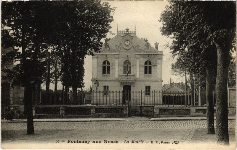 Carte postale ancienne Fontenay aux Roses La Mairie à Fontenay-aux-Roses