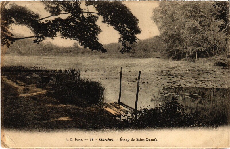 Carte postale ancienne Garches Etang de Saint-Cucufa à Garches