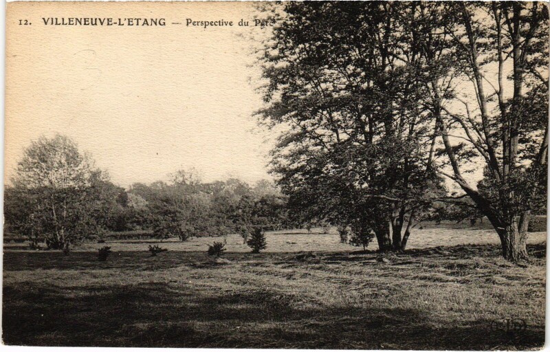 Carte postale ancienne Garches Parc de Villeneuve à Garches